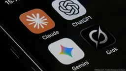 满足中国监管，苹果特训大语言模型